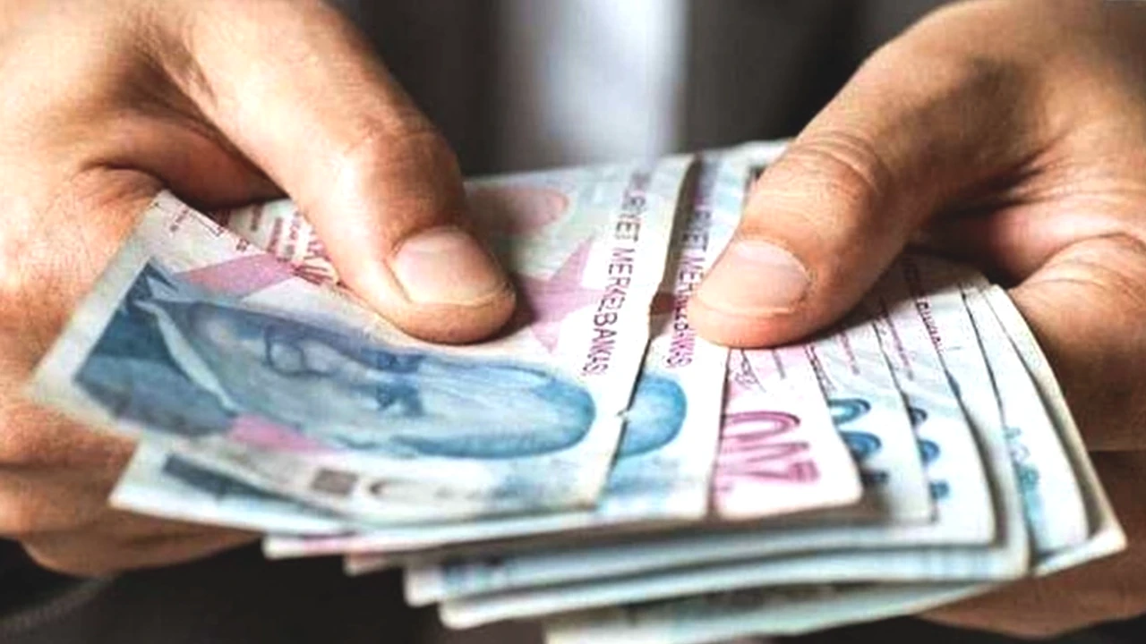 SGK Borcu Olan Esnaf ve İşverene Son Uyarı! Ekimde İcra ve Haciz Süreci Başlıyor, Teşvikler de Kesilebilir