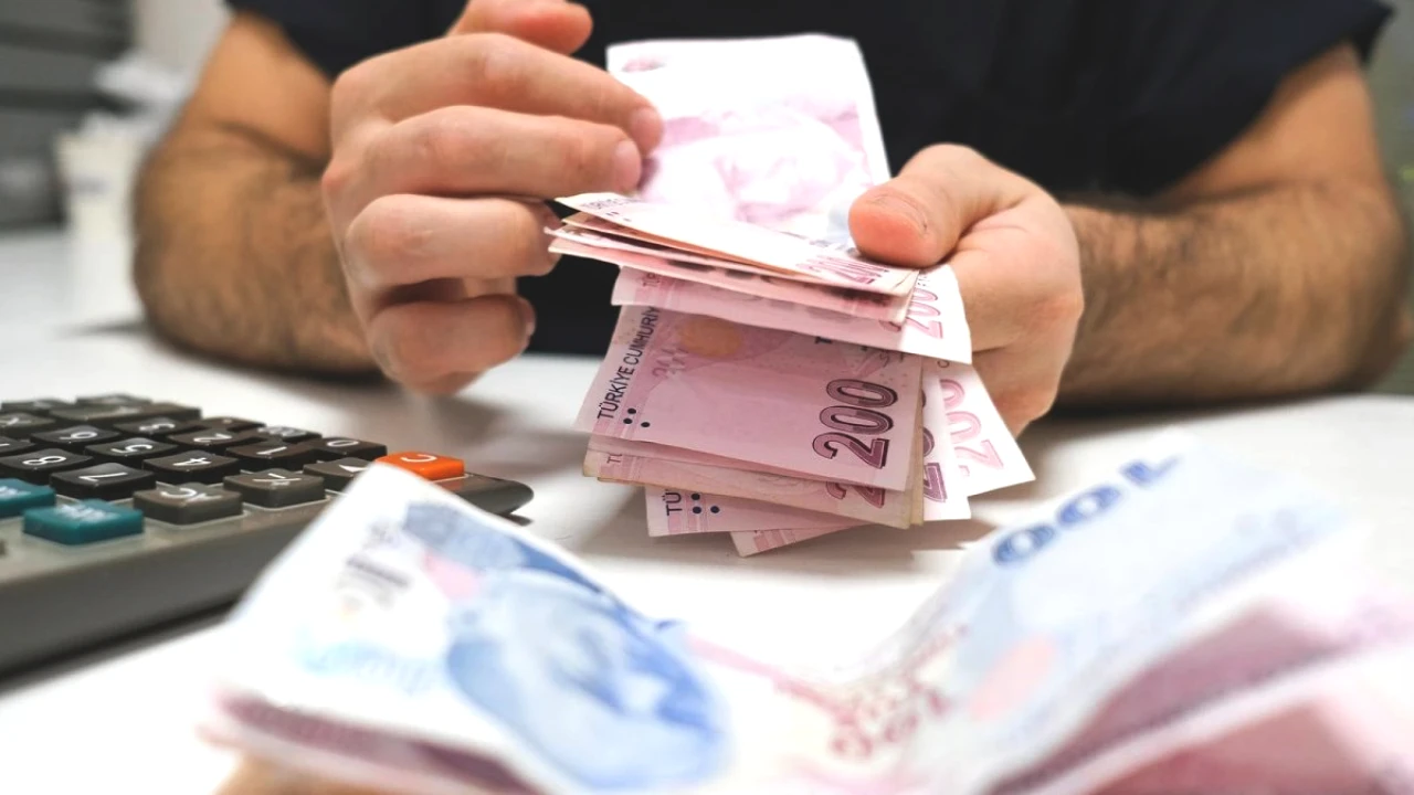 SGK Borcu Olan Esnaf ve İşverene Son Uyarı! Ekimde İcra ve Haciz Süreci Başlıyor, Teşvikler de Kesilebilir