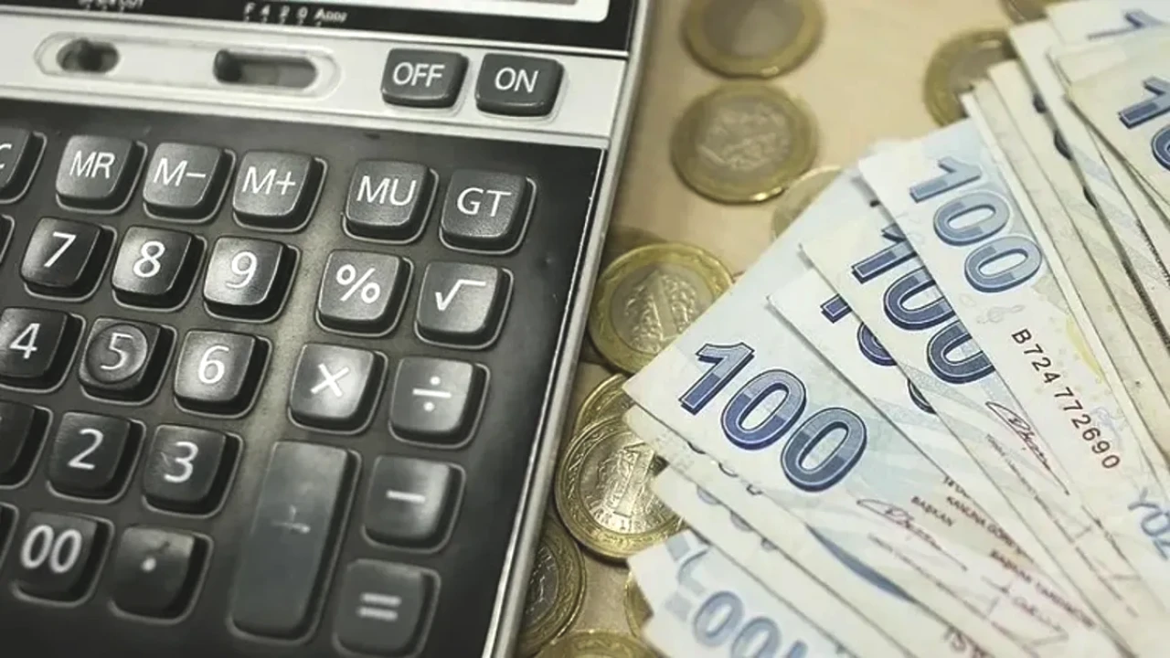 Öğretmen ve Polis Maaşı 100 Bin Lirayı Aşabilir! Ocak 2027 Memur Zammı İçin Meslek Meslek Yeni Maaş Tablosu: Uzman Doktor 185 Bine Dayanıyor